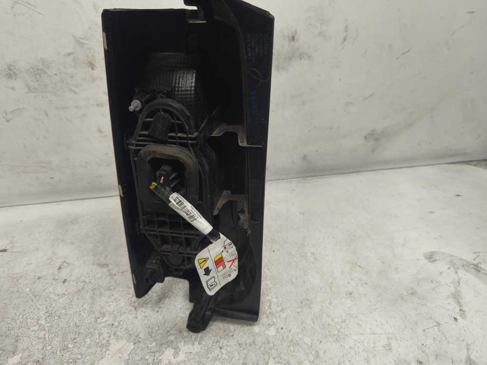 FEU ARRIERE DROIT CITROEN/PEUGEOT/OPEL/FIAT/TOYOTA - Vue 2